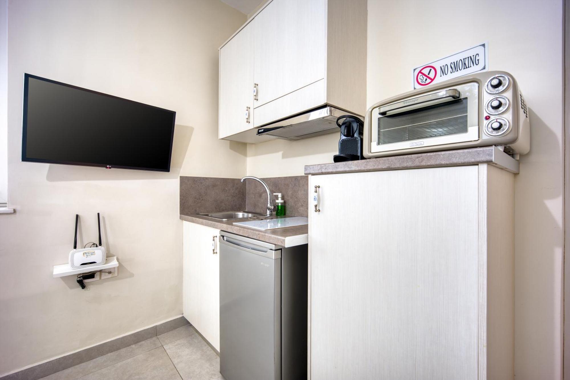 Bentzi...Boutique Apartment 1, Classic Double With Kitchenette, 2 Guests 아테네 외부 사진
